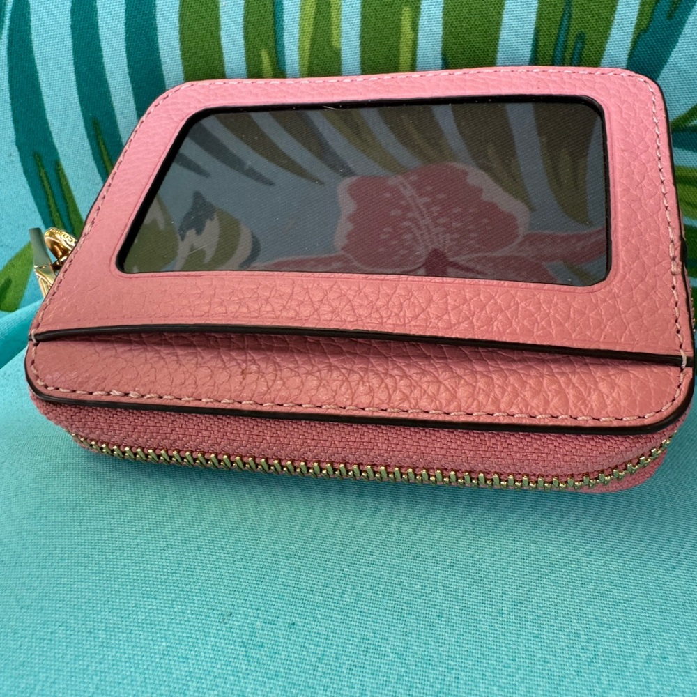 Molly Bucket Coach Bag EUC. Used twice, Pretty Pink!